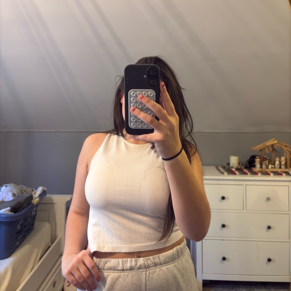 white tank